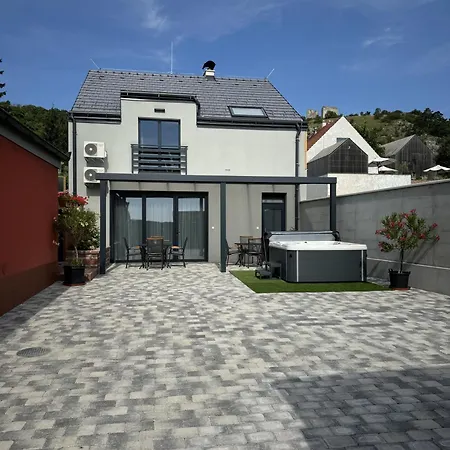 Blahovi Apartment *